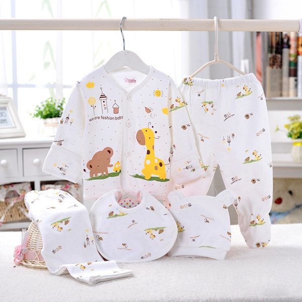 5-piece Cute Animal Pettern Top Pants Bib and Hat Set for Newborn